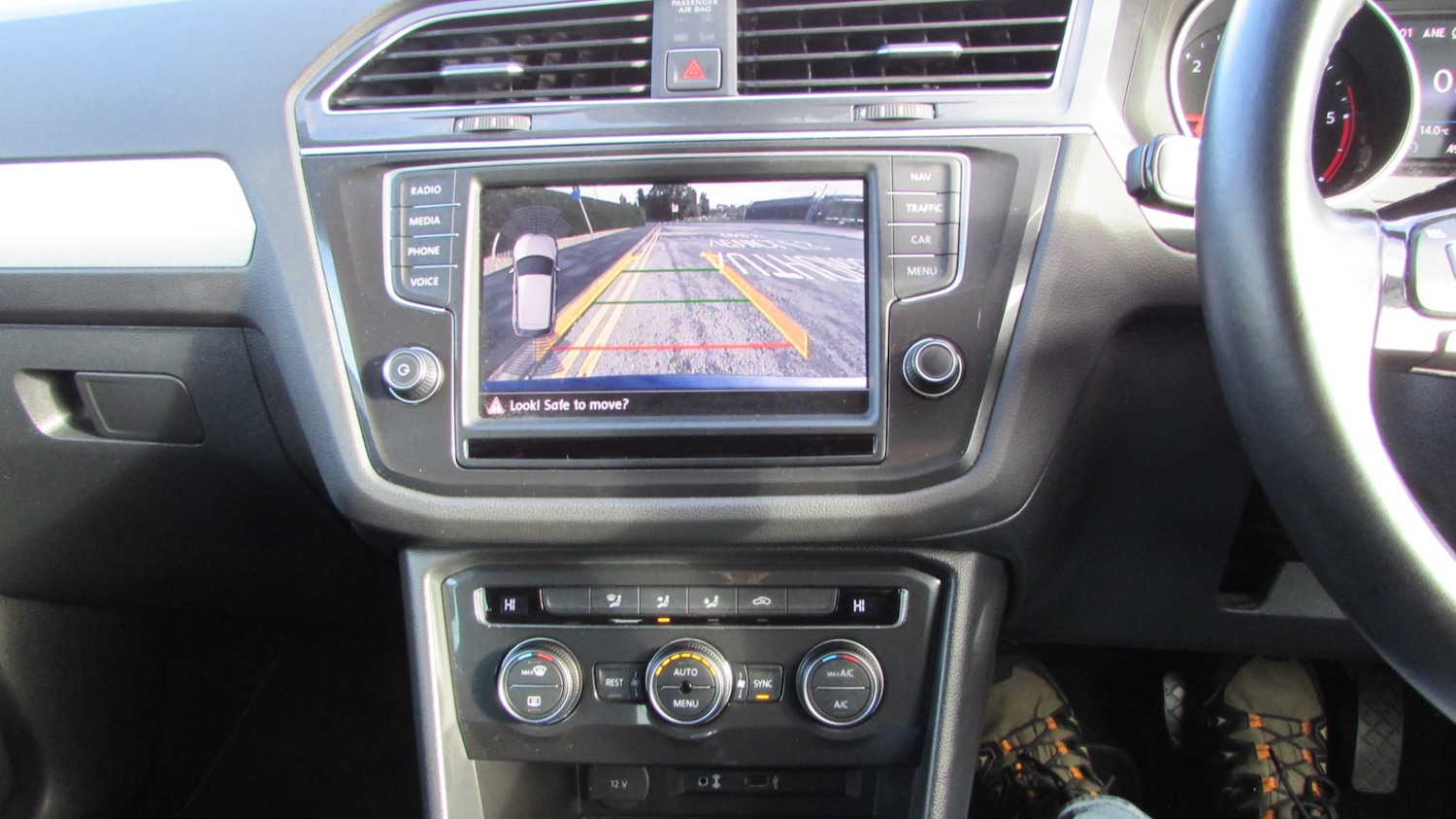 Used Volkswagen Tiguan 2017 for sale - 76341446: Photo 12