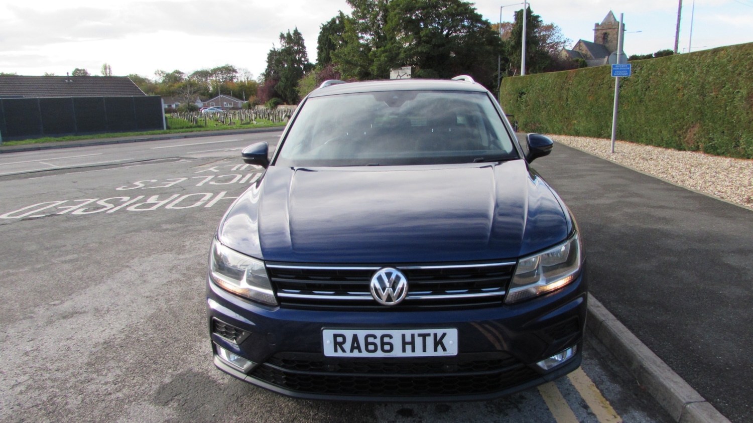 Used Volkswagen Tiguan 2017 for sale - 76341446: Photo 2