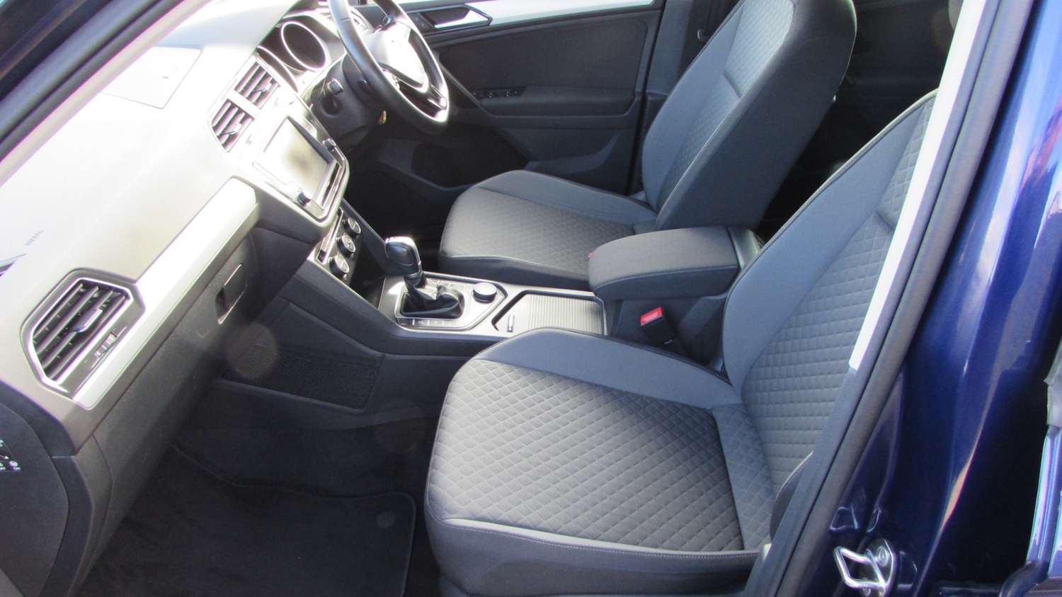 Used Volkswagen Tiguan 2017 for sale - 76341446: Photo 9