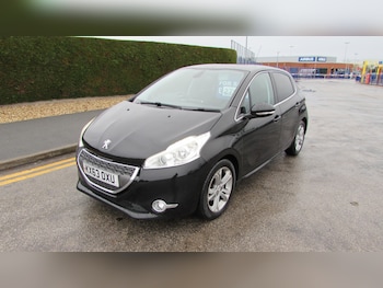 Used Peugeot 208 2013 for sale - 76766042: Photo