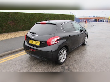 Used Peugeot 208 2013 for sale - 76766042: Photo