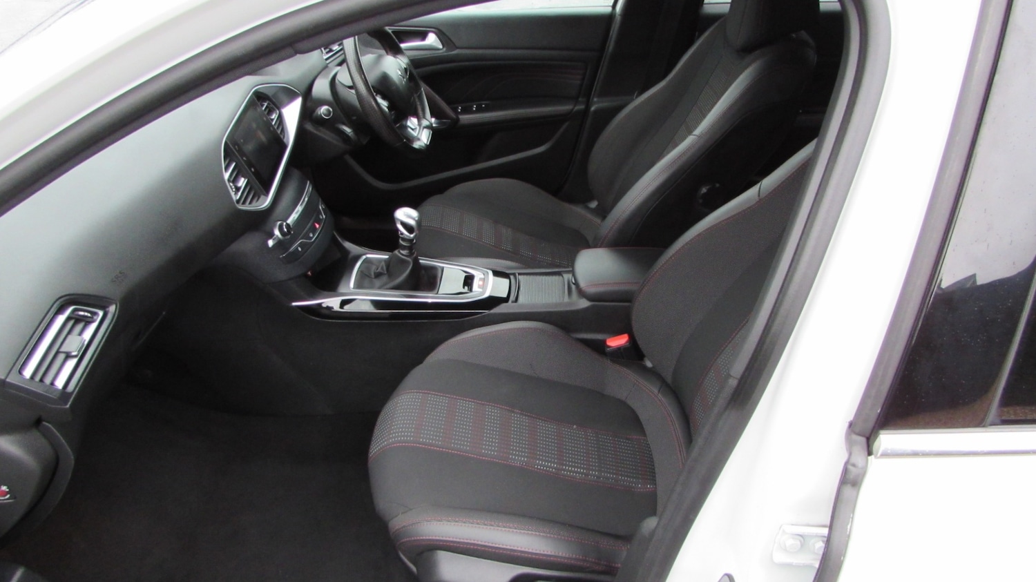 Used Peugeot 308 2018 for sale - 76982918: Photo 10