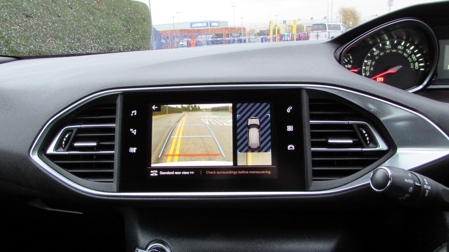 Used Peugeot 308 2018 for sale - 76982918: Photo 13