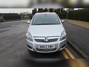 Used Vauxhall Zafira 2013 for sale - 77210730: Photo