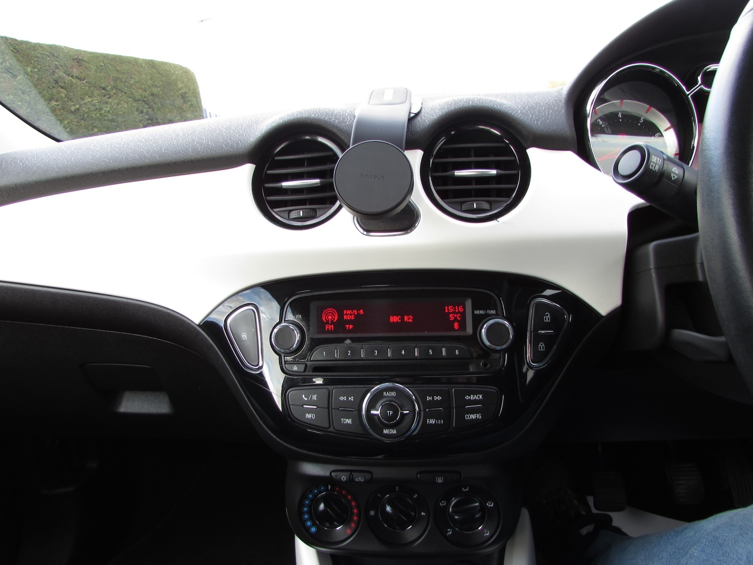 Used Vauxhall ADAM 2014 for sale - 77877364: Photo 12