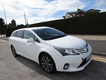 Toyota Avensis feature image