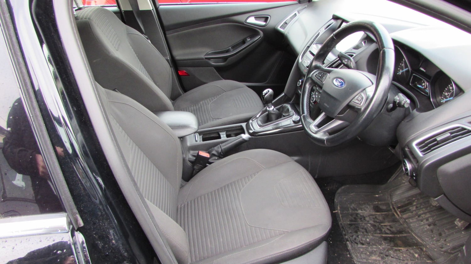 Used Ford Focus 2017 for sale - 76831712: Photo 4