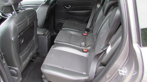 Used Renault Grand Scenic 2016 for sale - 74050931: Photo 10