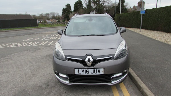 Used Renault Grand Scenic 2016 for sale - 74050931: Photo 2