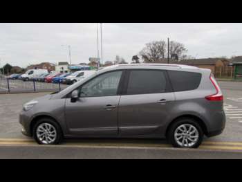Used Renault Grand Scenic 2016 for sale - 74050931: Photo
