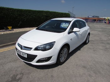 Used Vauxhall Astra 2015 for sale - 79177255: Photo