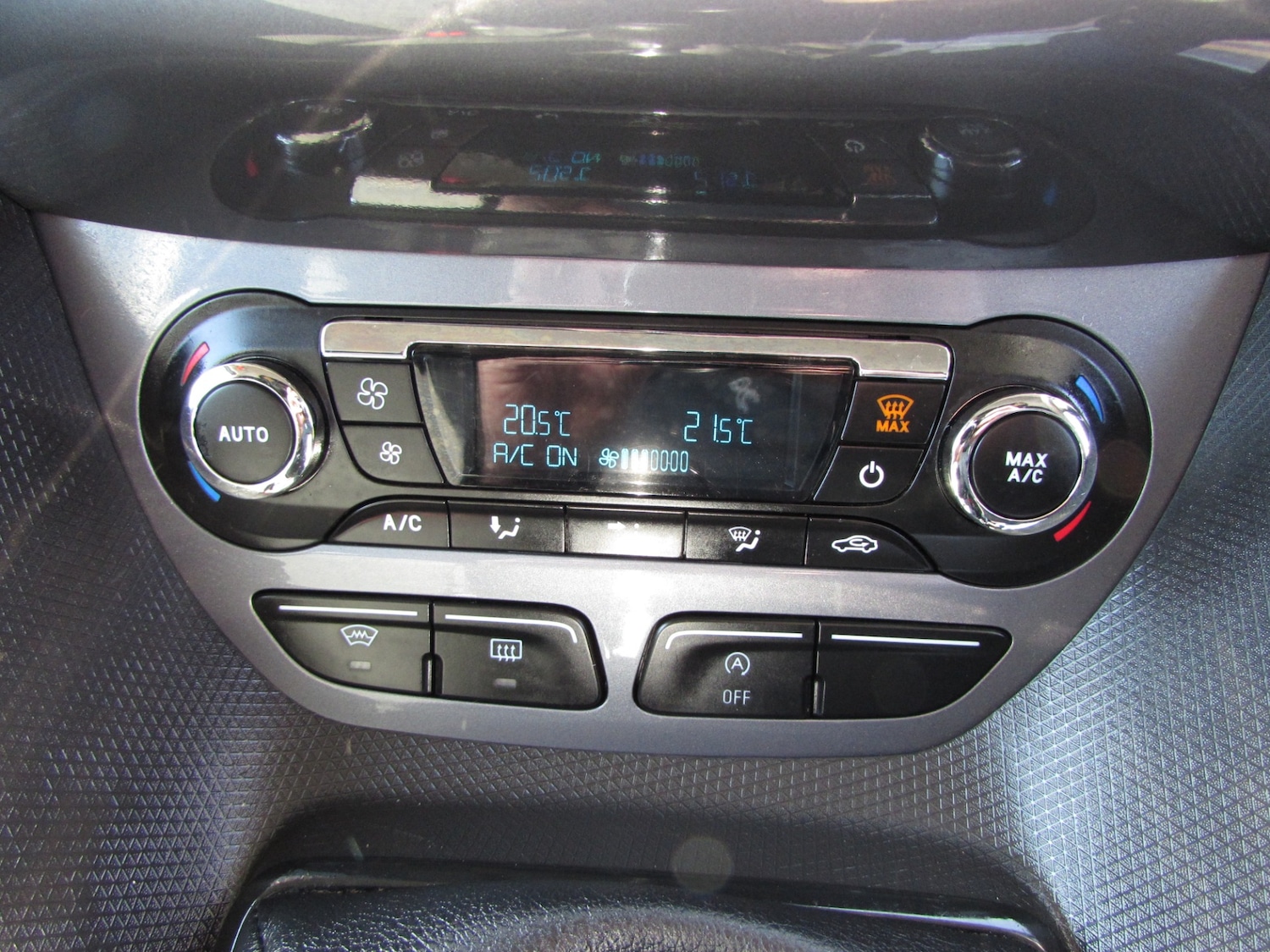 Used Ford Transit Connect 2017 for sale - 77932579: Photo 8