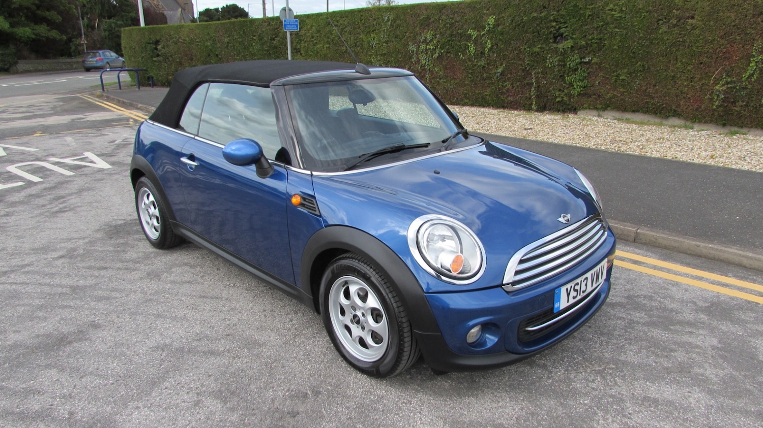 Used MINI Convertible 2013 for sale - 78106022: Photo 3