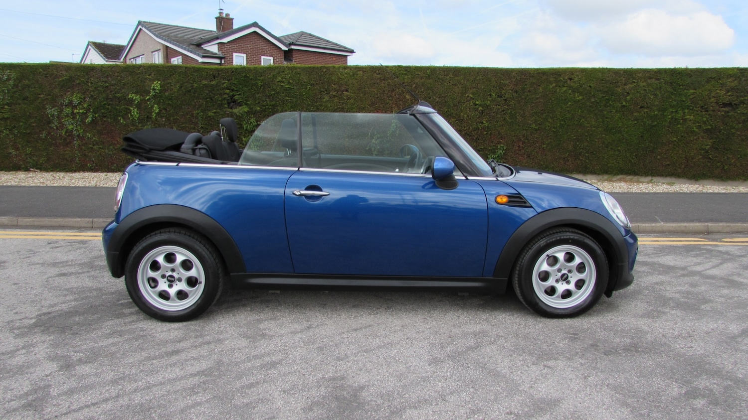 Used MINI Convertible 2013 for sale - 78106022: Photo 6