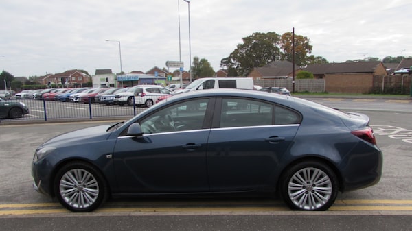 Used Vauxhall Insignia 2017 for sale - 76299684: Photo 4