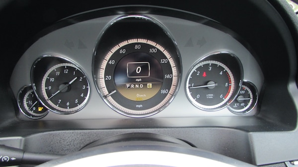 Used Mercedes-Benz E-Class 2011 for sale - 76221916: Photo 10