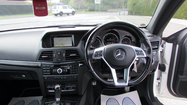 Used Mercedes-Benz E-Class 2011 for sale - 76221916: Photo 15