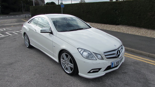 Used Mercedes-Benz E-Class 2011 for sale - 76221916: Photo 1