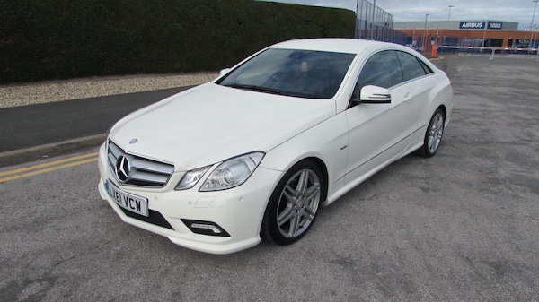 Used Mercedes-Benz E-Class 2011 for sale - 76221916: Photo 2
