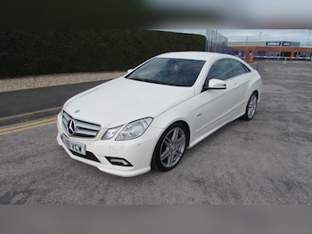 Used Mercedes-Benz E-Class 2011 for sale - 76221916: Photo