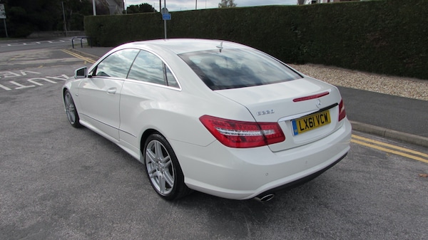Used Mercedes-Benz E-Class 2011 for sale - 76221916: Photo 3