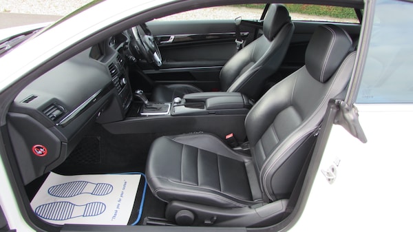 Used Mercedes-Benz E-Class 2011 for sale - 76221916: Photo 9