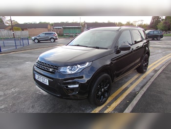 Used Land Rover Discovery Sport 2017 for sale - 76427858: Photo