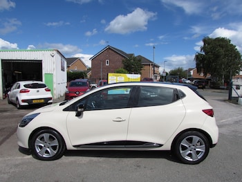 Used Renault Clio 2015 for sale - 78849493: Photo