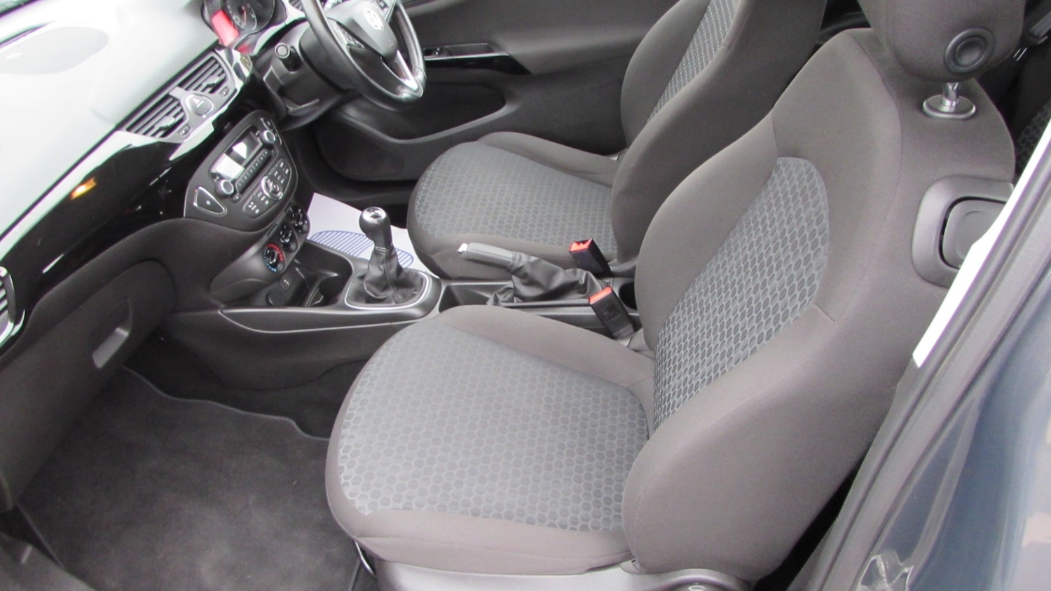 Used Vauxhall Corsa 2015 for sale - 76220333: Photo 9