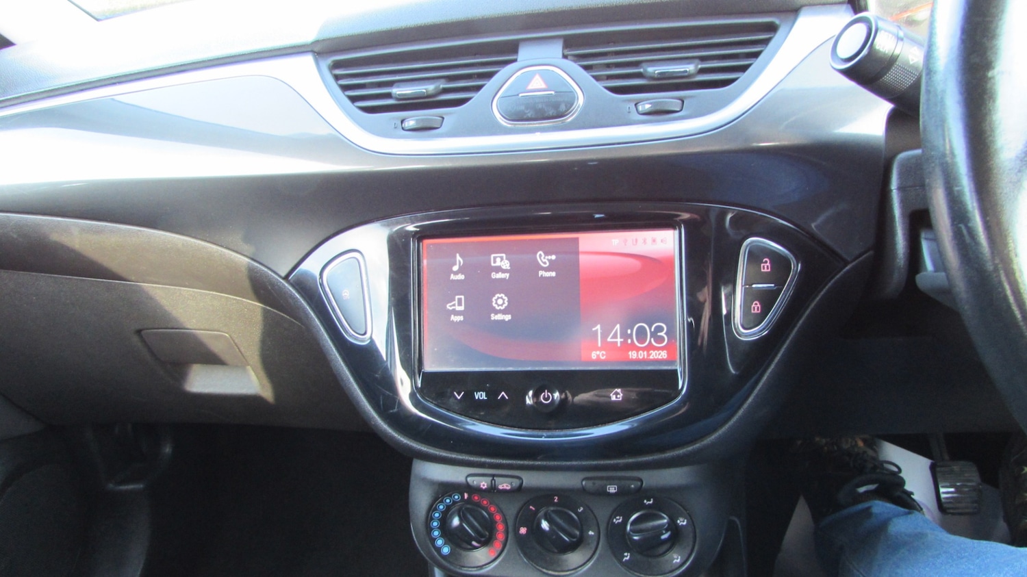 Used Vauxhall Corsa 2015 for sale - 77247684: Photo 12