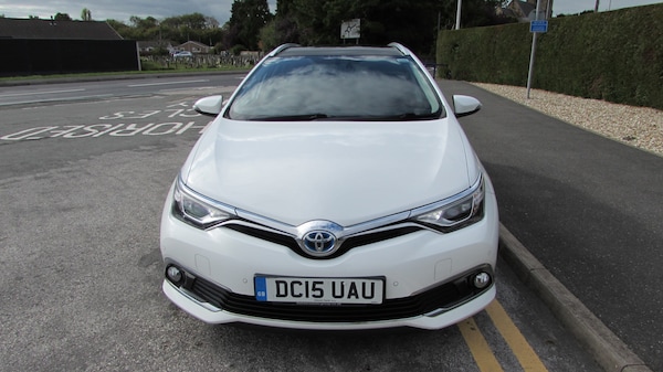 Used Toyota Auris 2015 for sale - 76079557: Photo 2