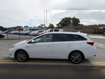 Used Toyota Auris 2015 for sale - 76079557: Photo