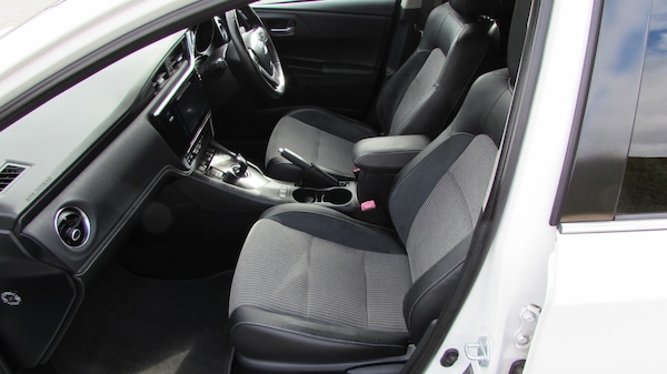 Used Toyota Auris 2015 for sale - 76079557: Photo 9