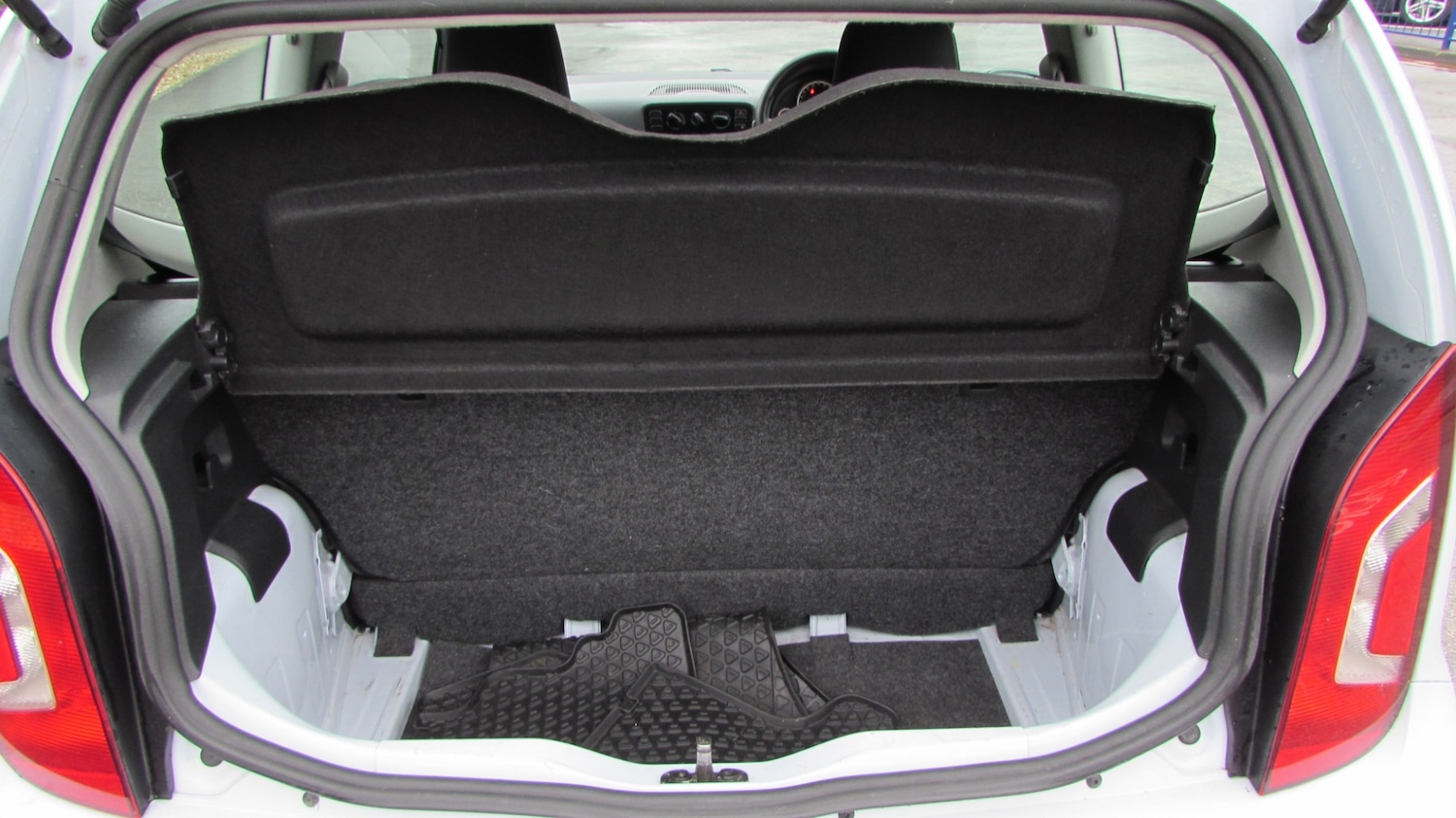 Used Volkswagen up! 2013 for sale - 77023382: Photo 11