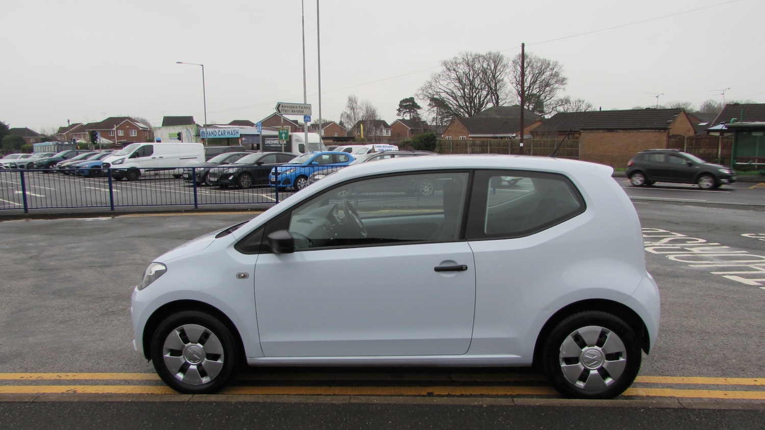 Used Volkswagen up! 2013 for sale - 77023382: Photo 4