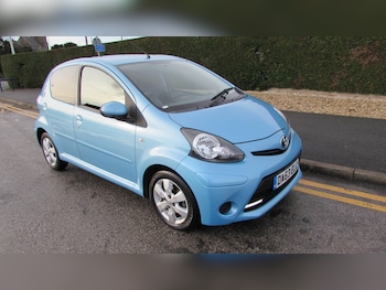 2013 (63) - 1.0 VVT-i Move with Style 5dr MMT