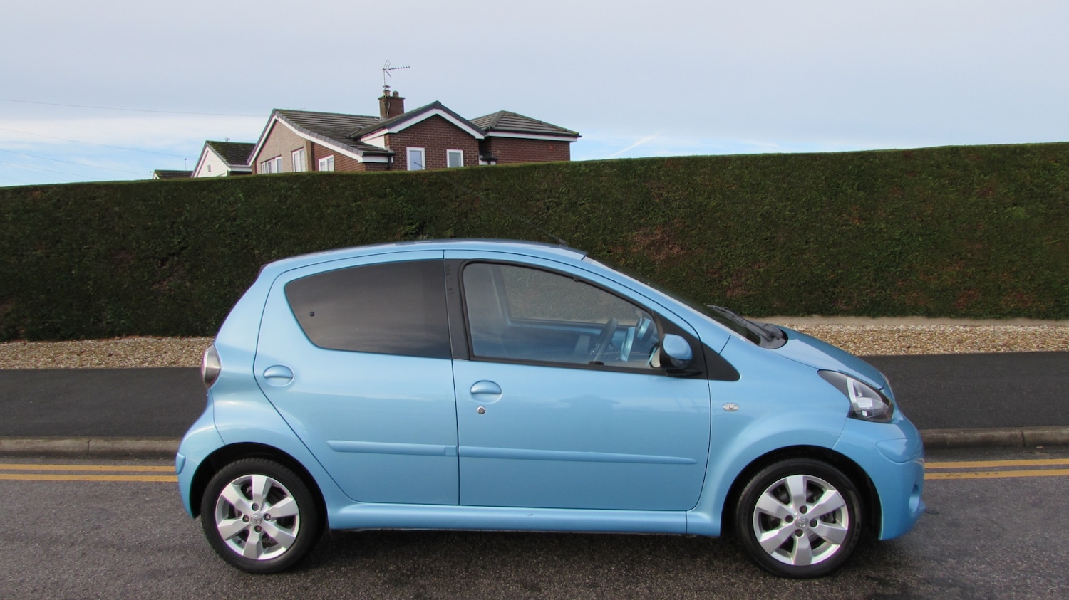 Used Toyota AYGO 2013 for sale - 76919223: Photo 8