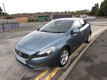 Used Volvo V40 2013 for sale - 79663972: Photo