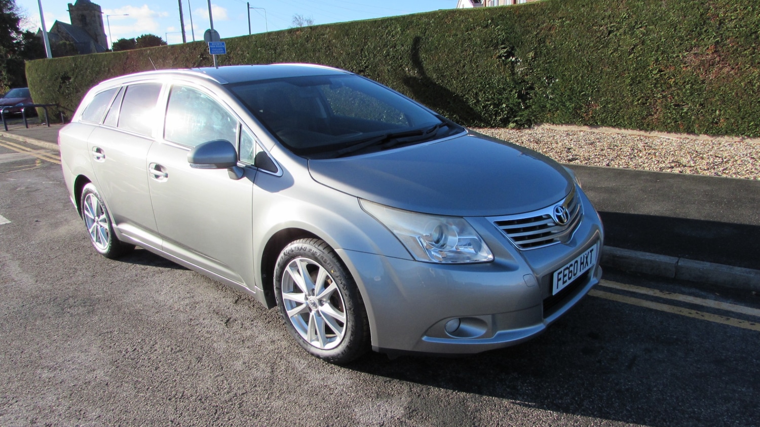 Used Toyota Avensis 2010 for sale - 76694040: Photo 1