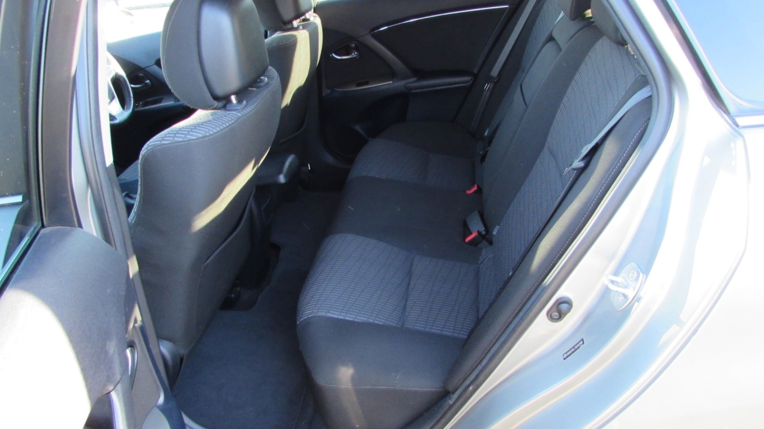 Used Toyota Avensis 2010 for sale - 76694040: Photo 10