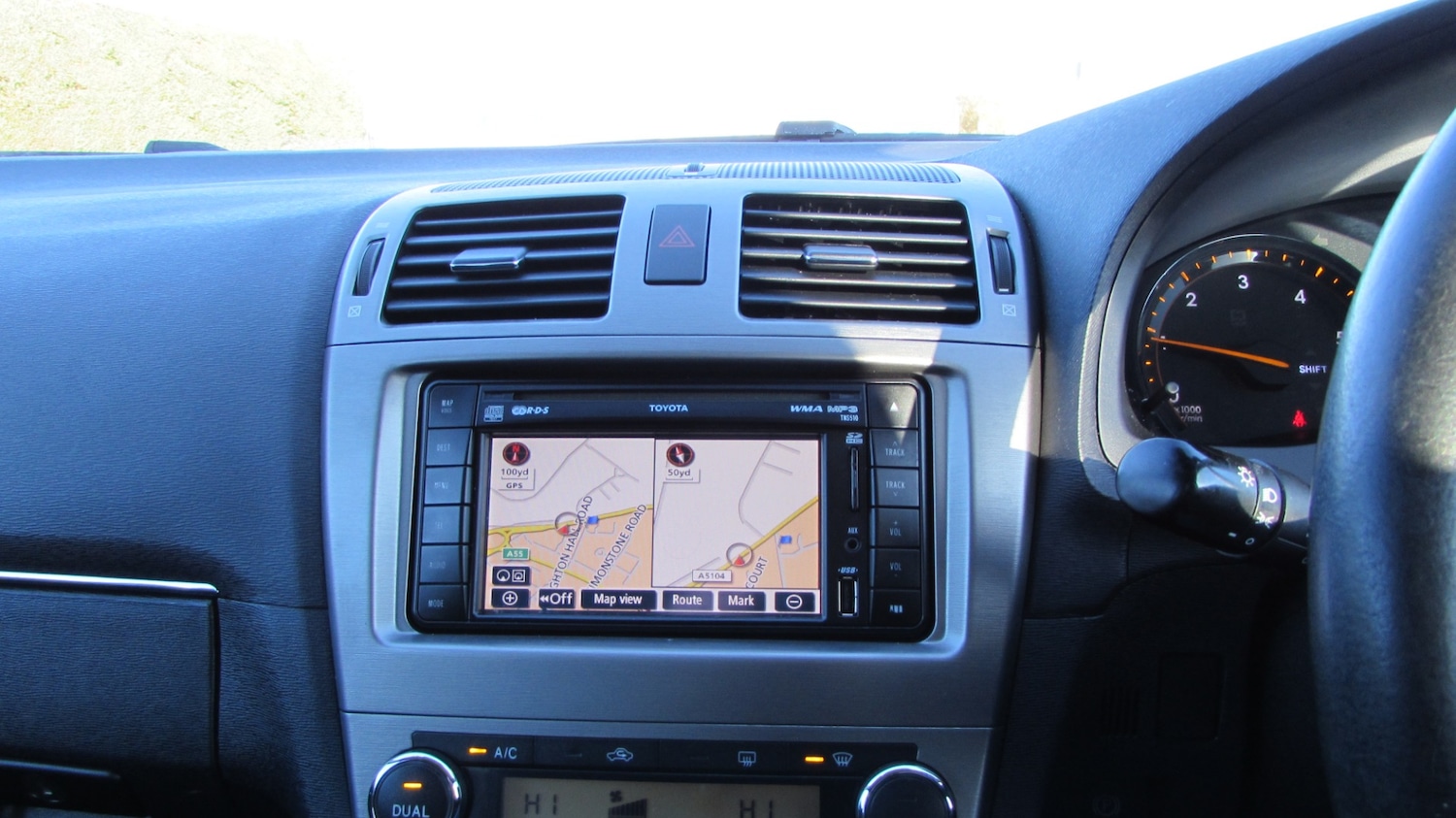 Used Toyota Avensis 2010 for sale - 76694040: Photo 12