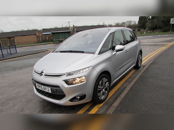 Used Citroen C4 Picasso 2015 for sale - 76980347: Photo