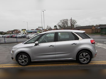 Used Citroen C4 Picasso 2015 for sale - 76980347: Photo