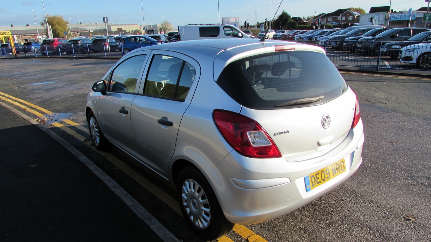 Used Vauxhall Corsa 2009 for sale - 76565578: Photo 5