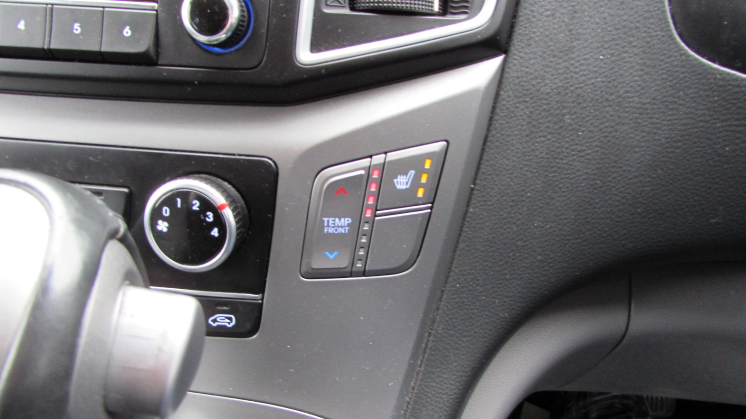 Used Hyundai i800 2017 for sale - 77367252: Photo 17