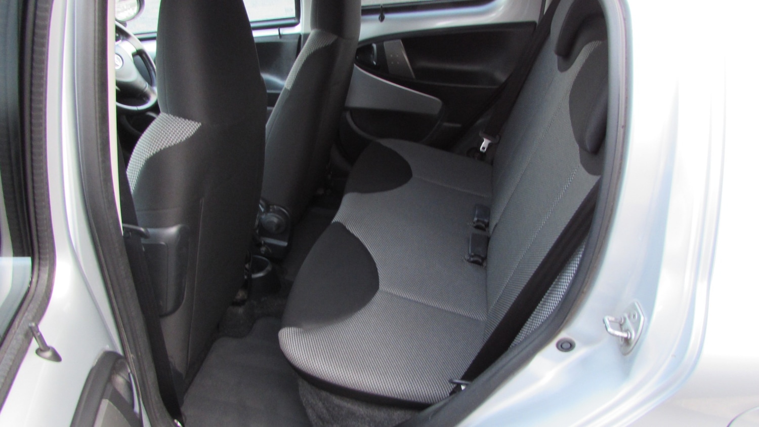 Used Toyota AYGO 2014 for sale - 77339638: Photo 10