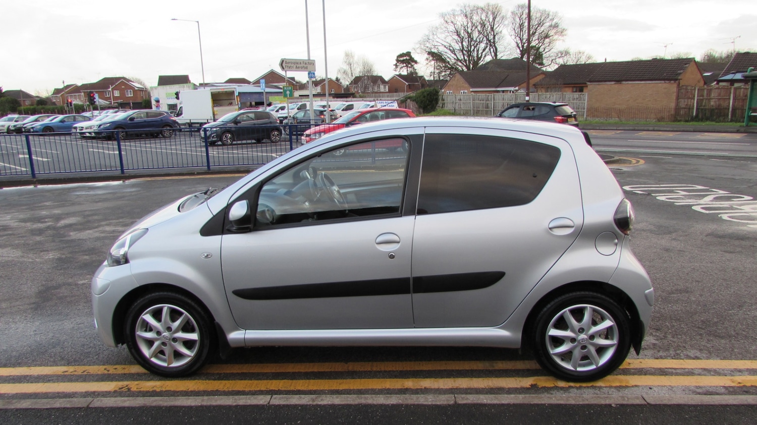 Used Toyota AYGO 2014 for sale - 77339638: Photo 4