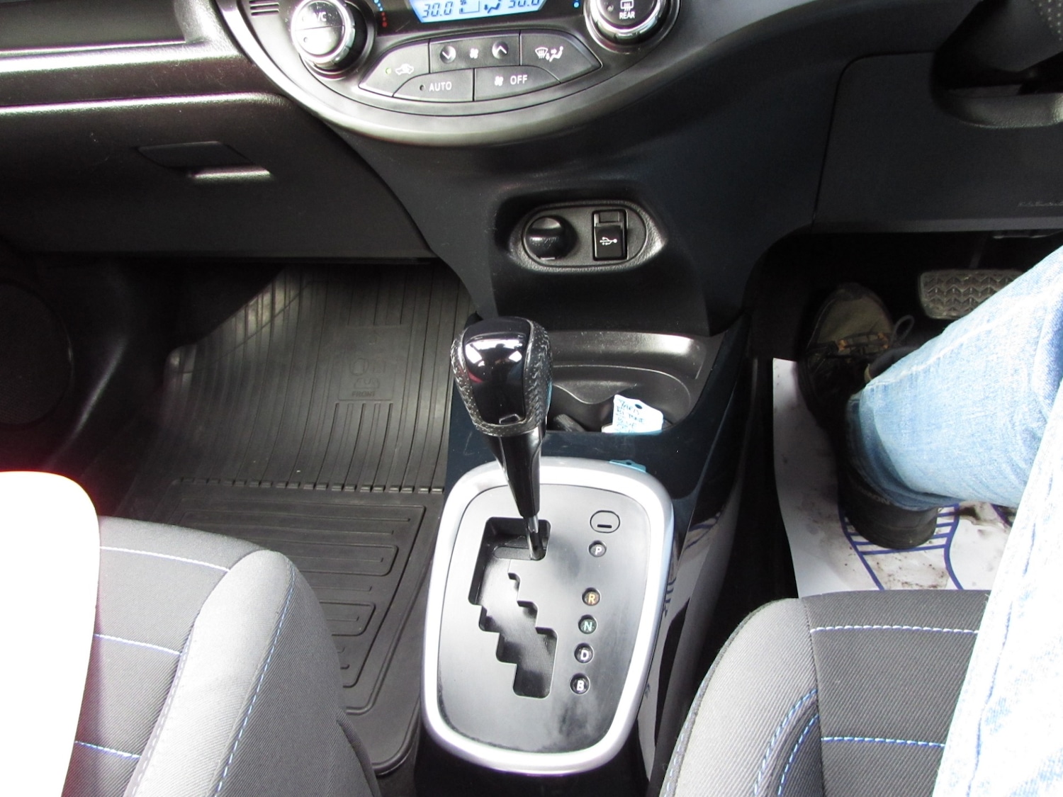 Used Toyota Yaris 2017 for sale - 77763153: Photo 16