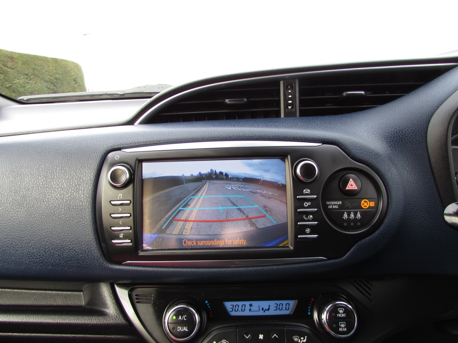 Used Toyota Yaris 2017 for sale - 77763153: Photo 19