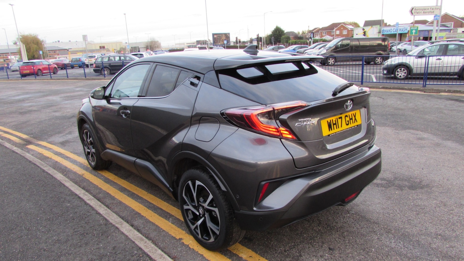 Used Toyota C-HR 2017 for sale - 76652732: Photo 5